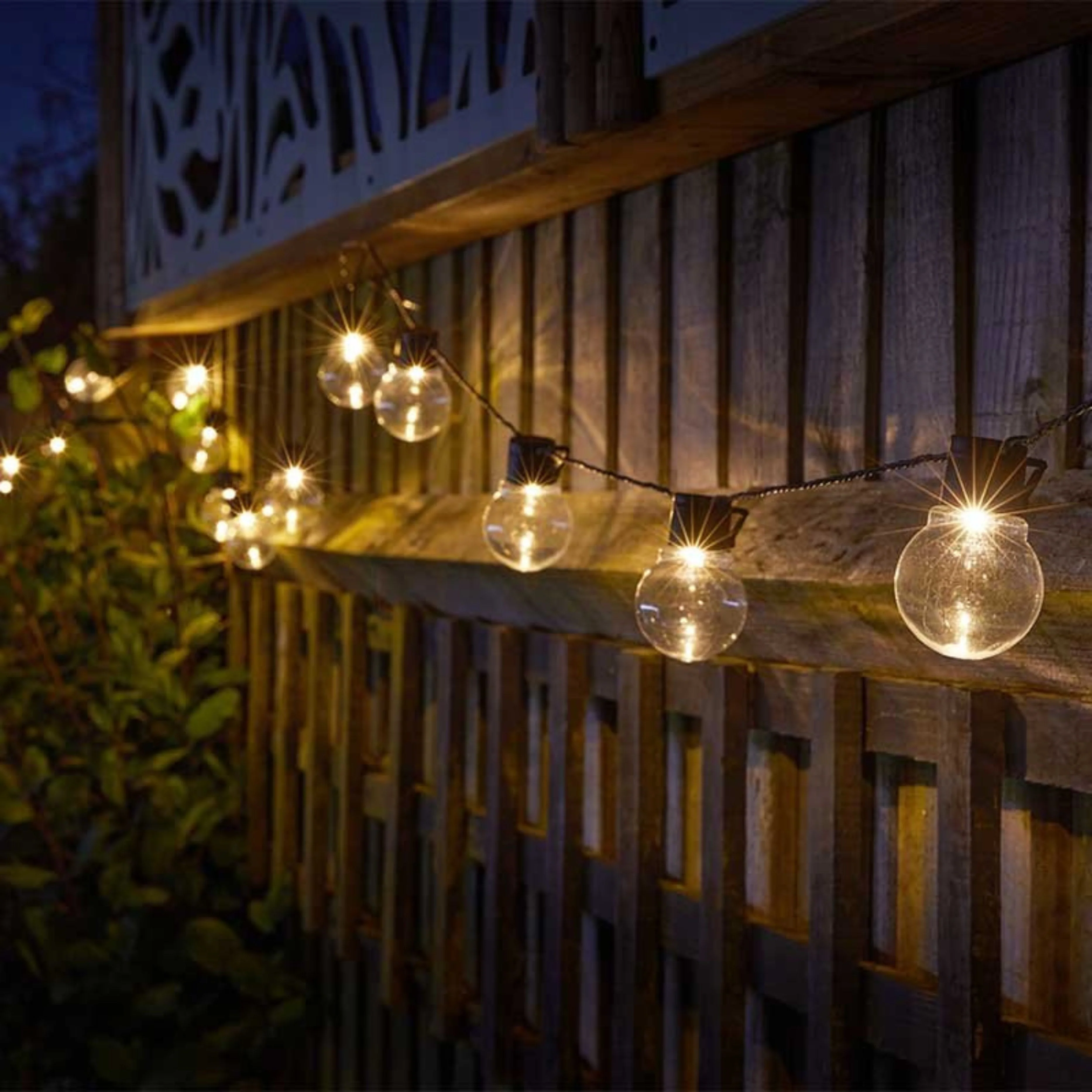 20 GloBulb String Lights 10L
