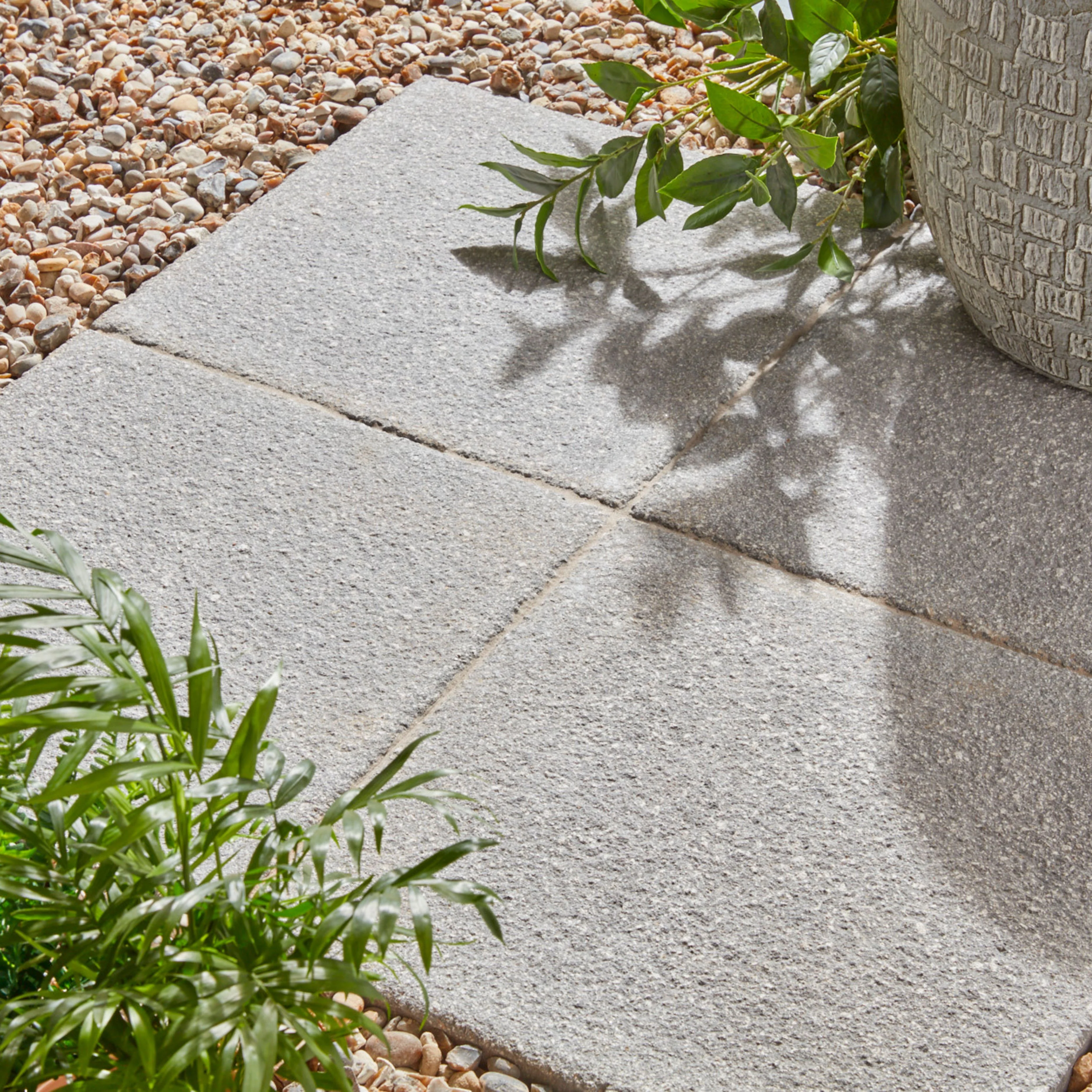Newbury Textured Paving 450mm Dark Grey - Image 2