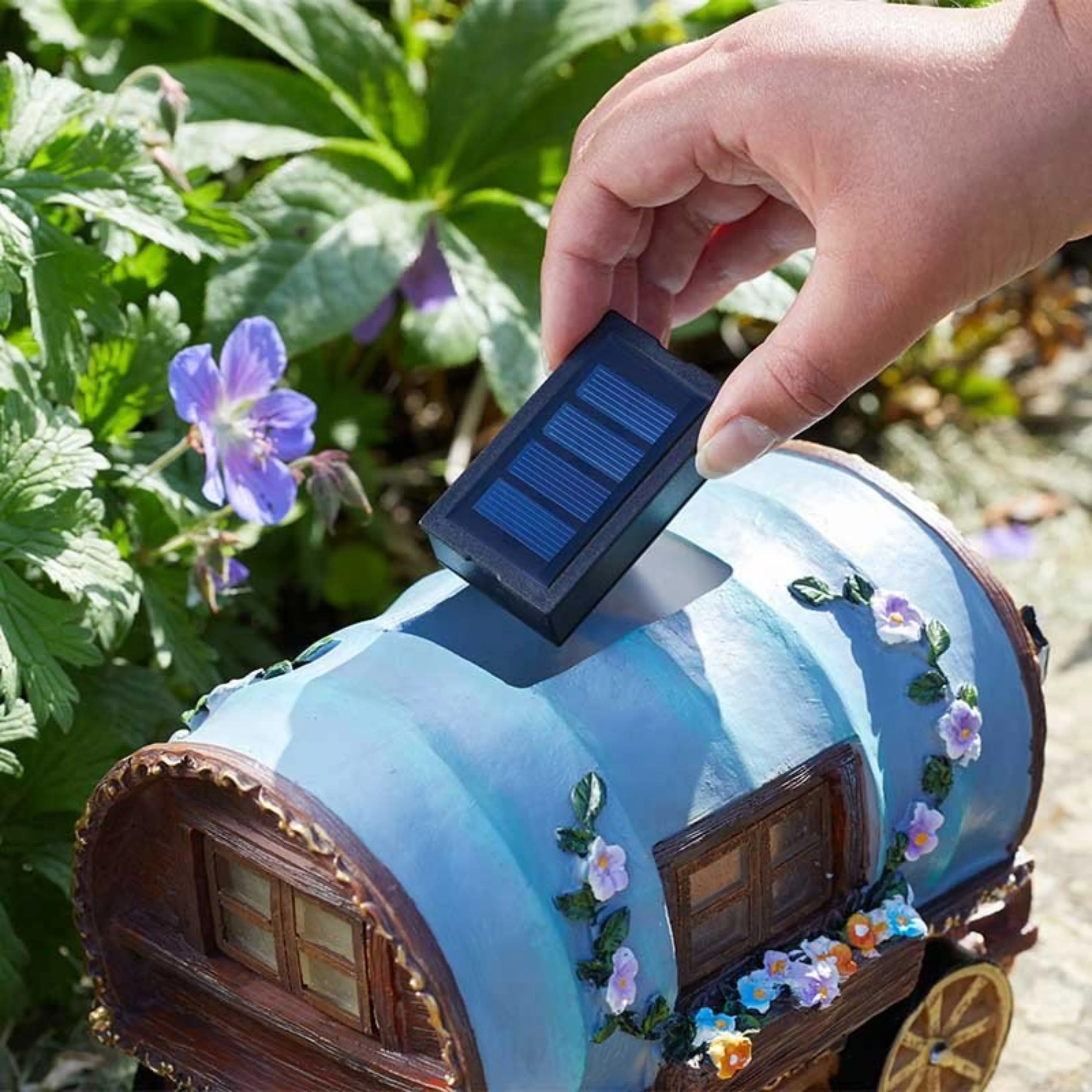 Solar Powered Light Box - Image 4